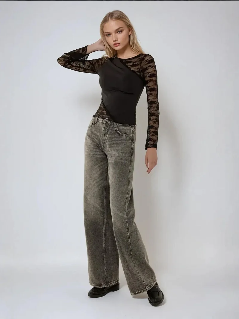 هيكاب بلوزة بأكمام طويلة وتفاصيل دانتيل