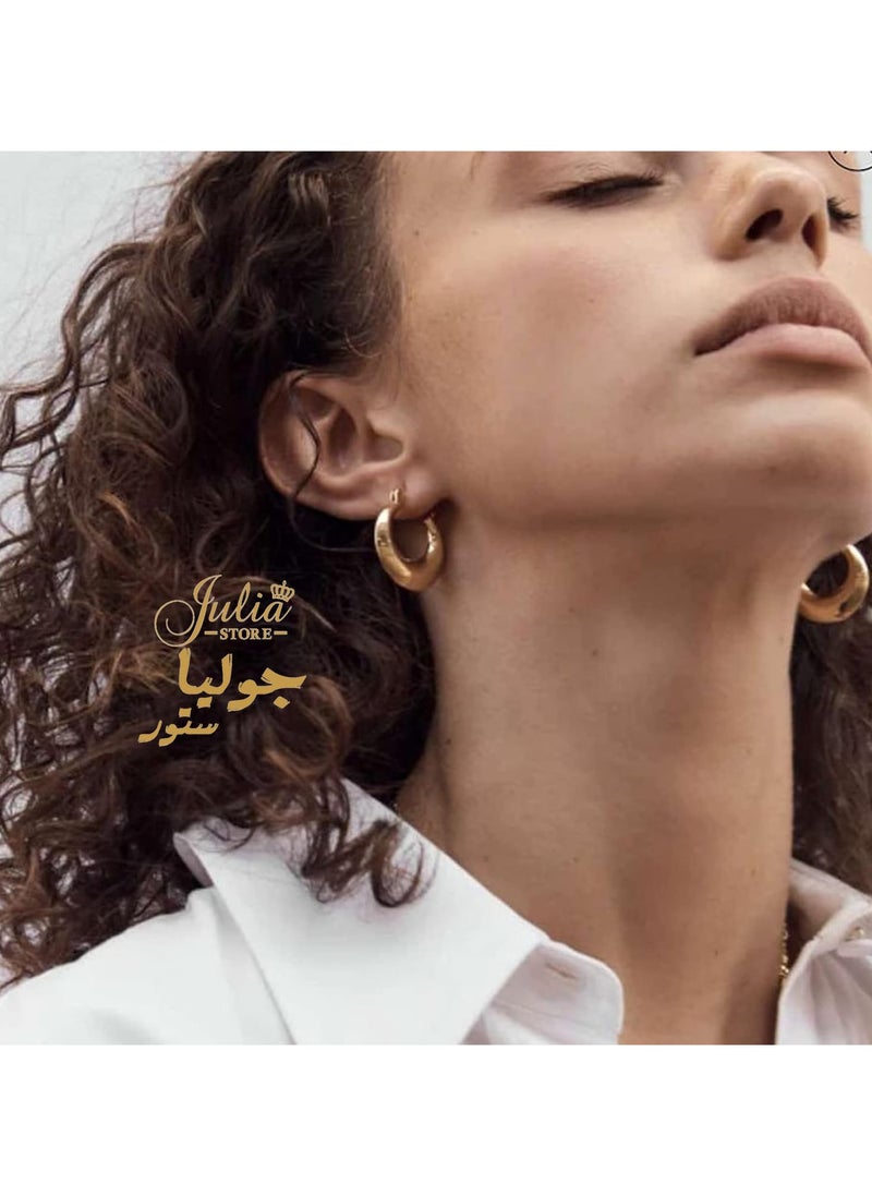 جوليا ستور أفضل بائع أقراط هوجي صغيرة فاخرة أنيقة أقراط هوجي على شكل حرف U أقراط هوجي ذهبية مطلية بالذهب عيار 14 قيراط للنساء من متجر جوليا  - Image 3