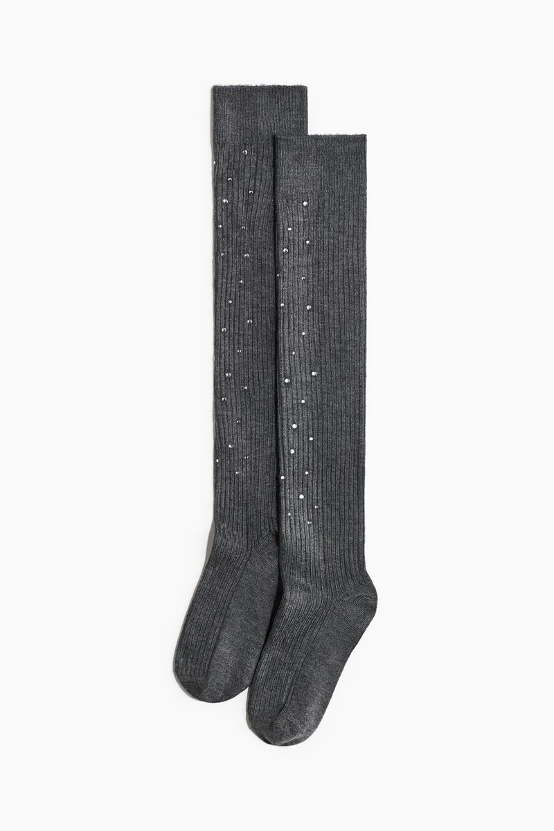 اتش اند ام جوارب بطول الركبة بتطريزات زخرفية