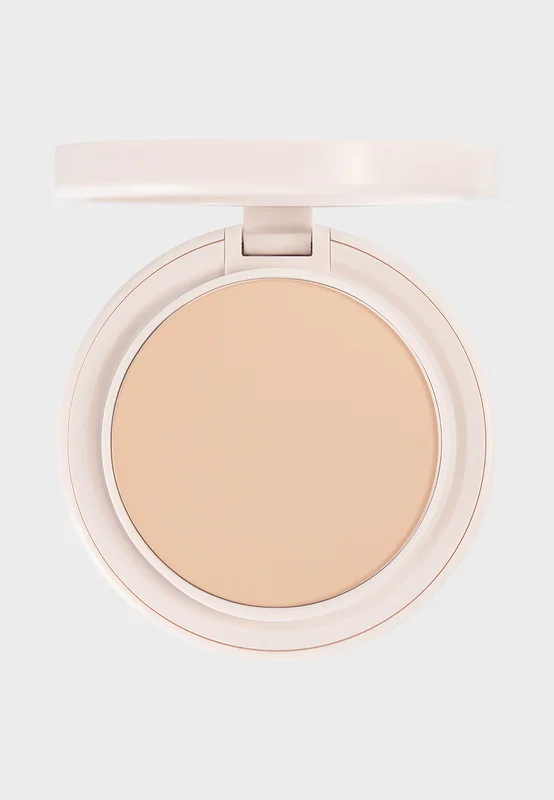 Kylie Cosmetics Natural Blur Powder Foundation - 2C, 10g