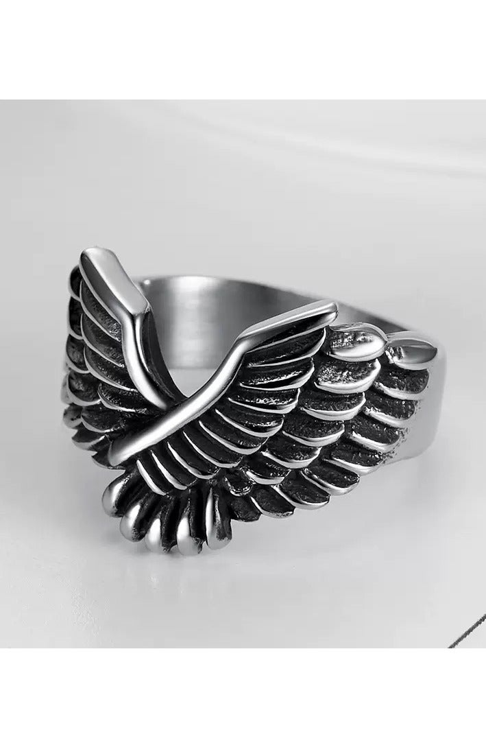 خاتم نسر فاخر للرجال من الفولاذ المقاوم للصدأ – رمز القوة والحرية – المقاس 10 (القياس الأمريكي)