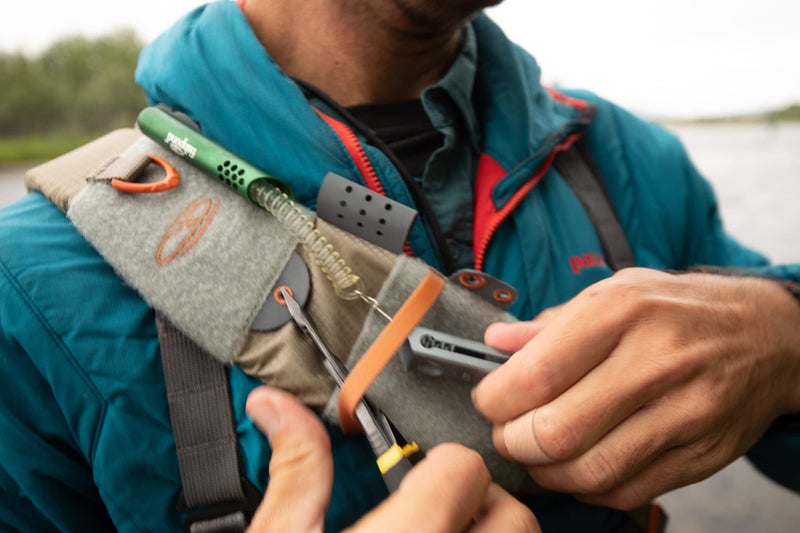 fishpond Summit 2.0 Fly Fishing Sling Pack â€“ Granite | Fishing Sling Bag - Image 4