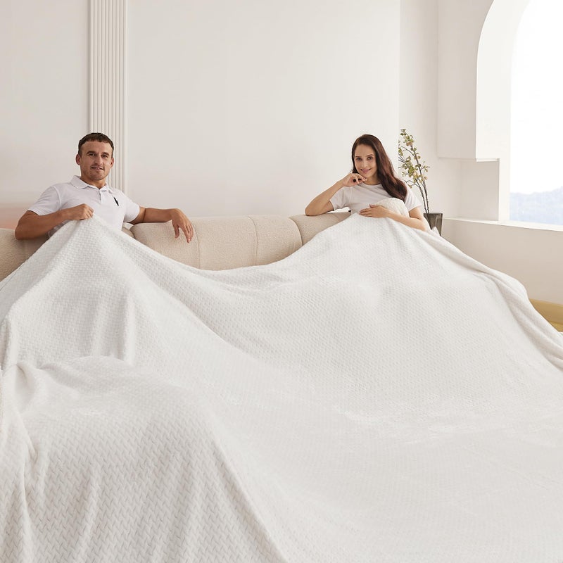 KORBLISS Oversized King Fleece Blanket 120x120 Inches, Seamless Soft Cozy 3D Jacquard Flannel Blanket 10'x10' Extra Large for Bed, Sofa, Couch, Travel & Camping, California King Throw,Ivory Leaf - Image 4