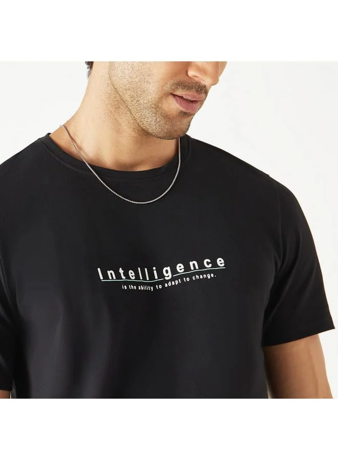 Iconic Iconic Typographic Print T-shirt with Short Sleeves