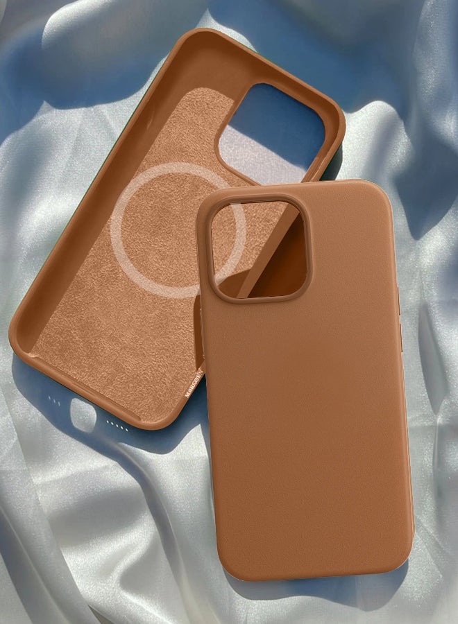 إسكدنيا غطاء حماية واقٍ من الجلد مع شاحن ماج سيف لهاتف آيفون 13 برو ماكس بني - Image 1