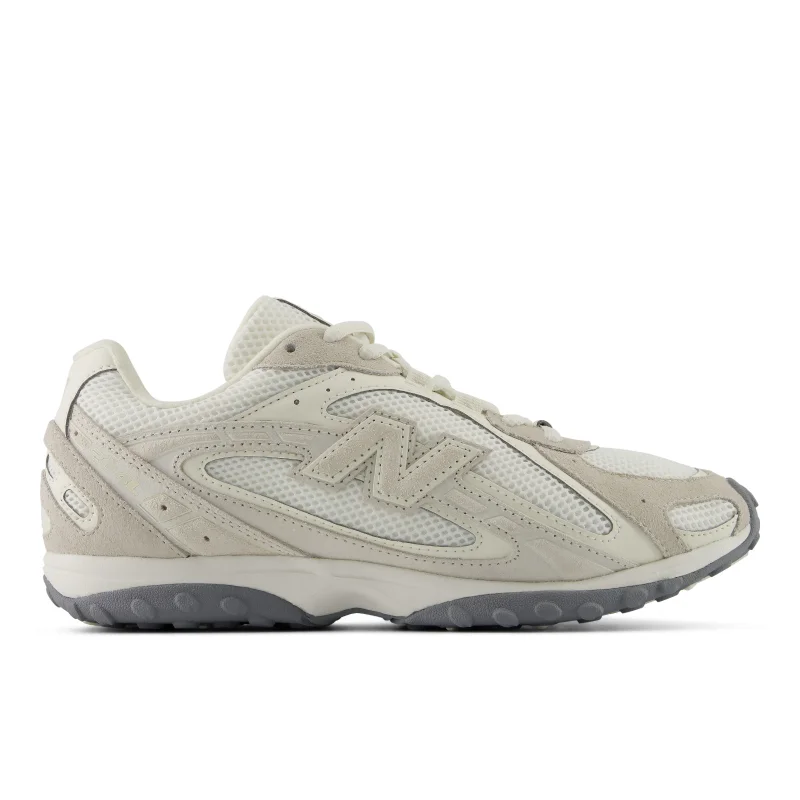 New Balance Unisex 204L casual Sneakers (Standard Fit)