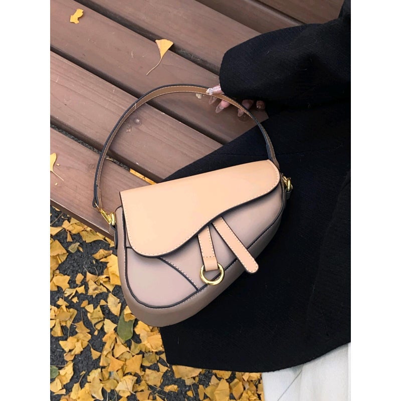 Fashion Women'S Bag New High-End Sense Niche Saddle Bag All-Match Crossbody Mobile Phone Bag Internet Popular Super Popular Small Bag - Image 4