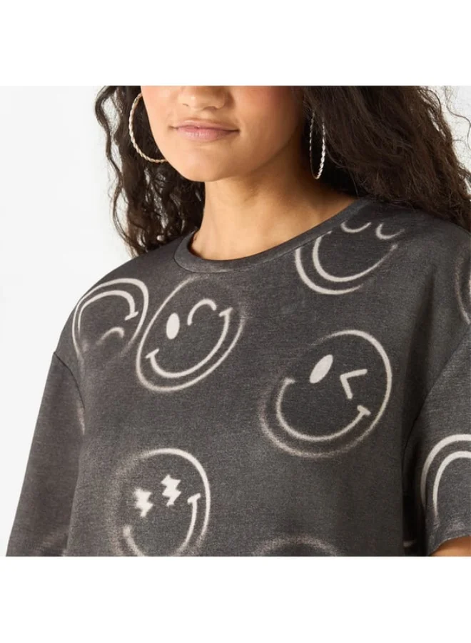 SP Characters Smiley Print T-shirt with Short Sleeves and Crew Neck