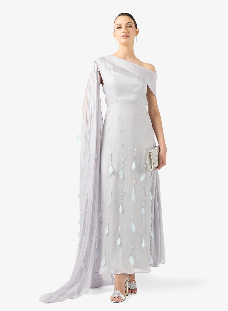 نمشي x فستان بكتف واحد مزين بالريش - Image 1