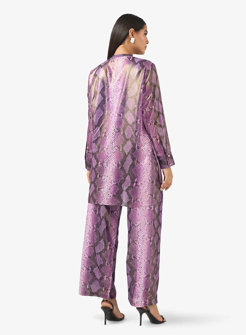 جولدن ابل طقم بطبعة بياقة مستديرة