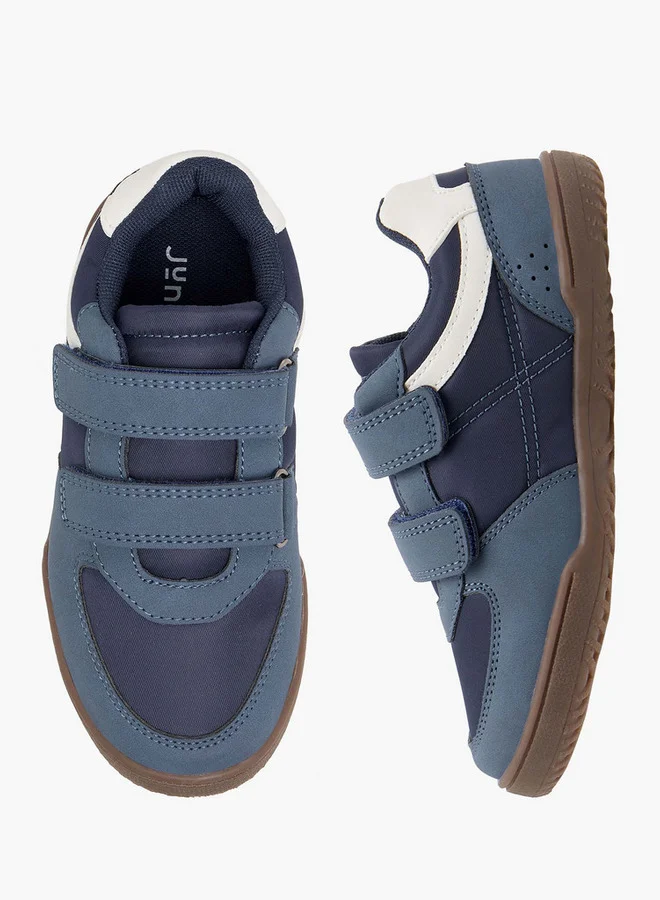 جونيورز Boys Panelled Sneakers with Hook and Loop Closure