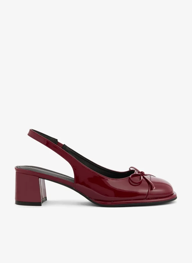 ايلا حذاء بكعب متوسط بحزام خلفي