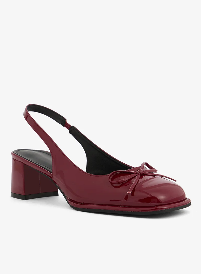 ايلا حذاء بكعب متوسط بحزام خلفي