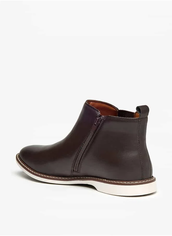 LBL by Shoexpress Men Solid Chelsea Boots with Gusset Detail and Zip Closure