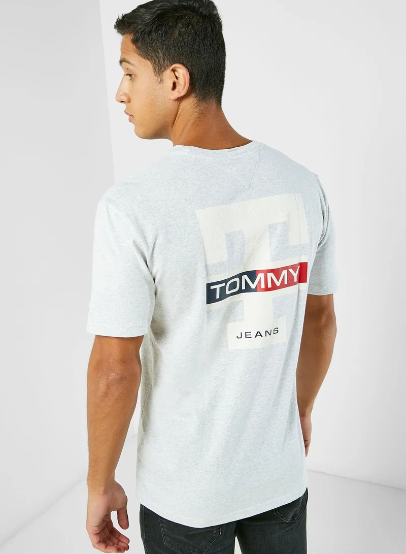 TOMMY JEANS Logo Crew Neck T-Shirt
