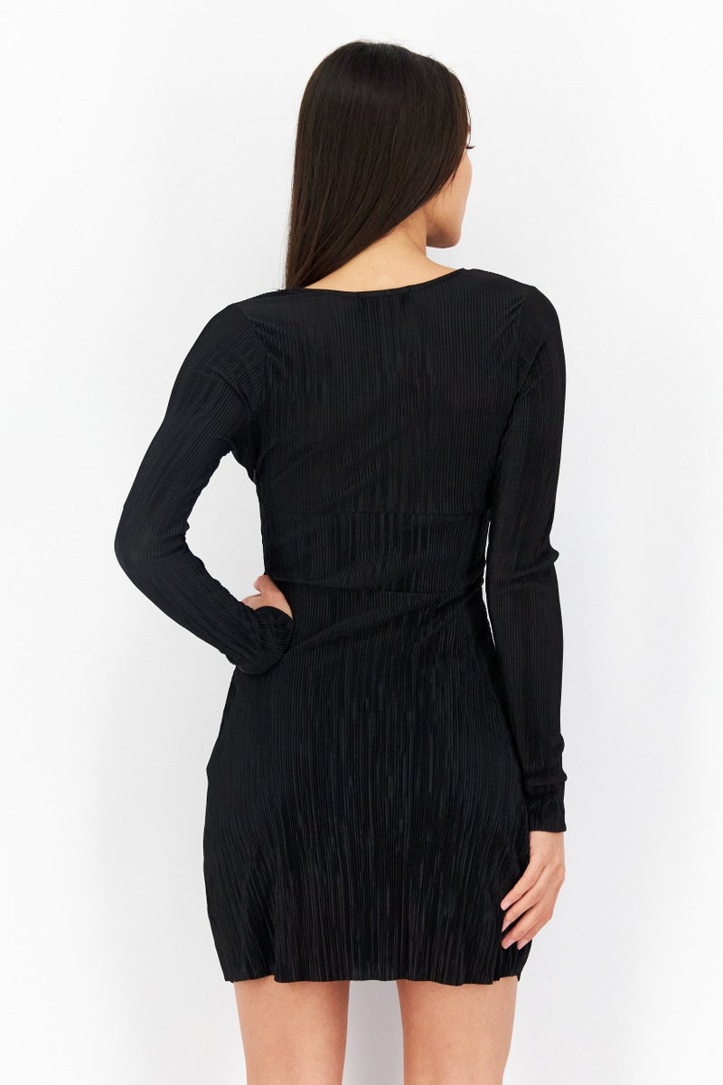 Missguided Women Plisse Plunge Neck Mini Dress, Black - Image 4