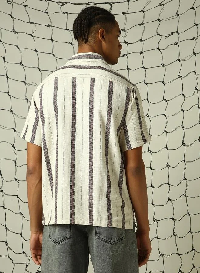 هوبرهولمي قميص أبيض رجالي بأناقة كاجوال