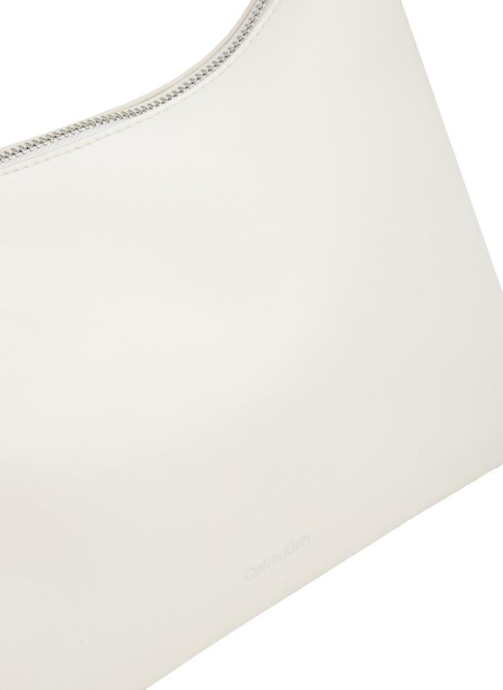 CALVIN KLEIN MEDIUM CROSSBODY BAG WITH HARDWARE STRAP  - Image 3