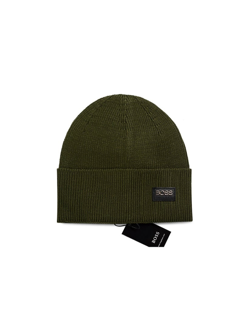 BOSS Classic Dark Green Knit Beanie – Stylish Logo Patch Warm Hat for Autumn & Winter