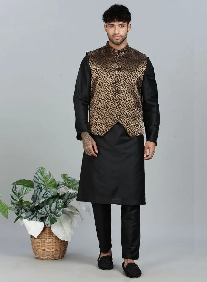 أبهشتي Black Kurta Set with Gold and Black Brocade Nehru Jacket