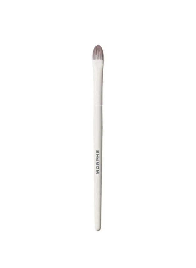 Morphe M134 Pointed Paddle Concealer Brush - Image 1