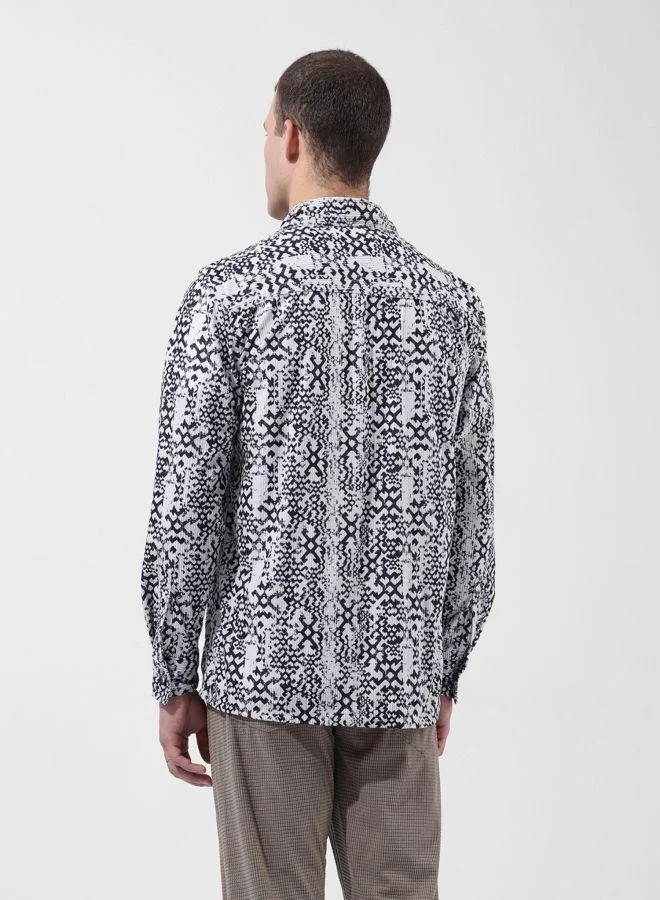 ذا انديان كراج كو Men Regular Fit Abstract Printed Cutaway Collar Full Sleeves Shirt