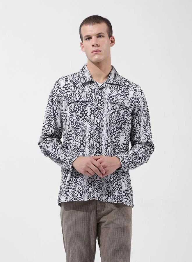 ذا انديان كراج كو Men Regular Fit Abstract Printed Cutaway Collar Full Sleeves Shirt