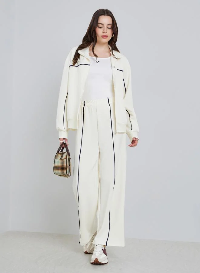 ستايلي طقم منسق من جاكيت بومبر محبوك وبنطال