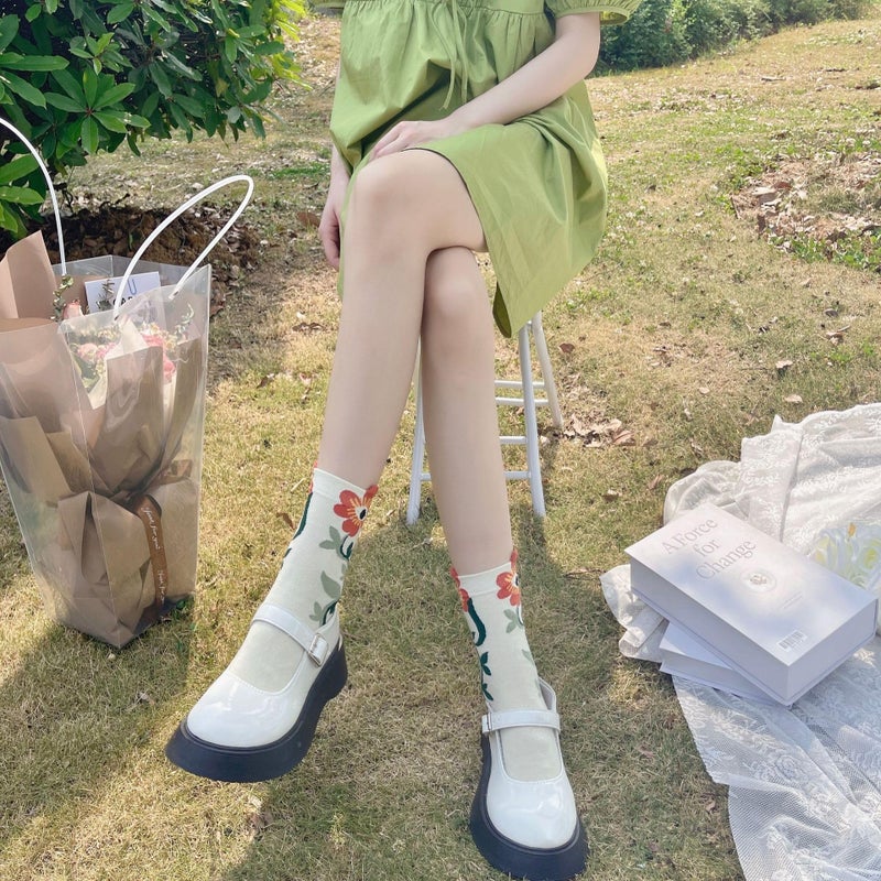 MarJunSep Cute Floral Crew Socks for Women Teen Girls Flower Cottagecore Frilly Vintage Fancy Cotton Socks Fun Green - Image 3