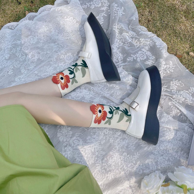 MarJunSep Cute Floral Crew Socks for Women Teen Girls Flower Cottagecore Frilly Vintage Fancy Cotton Socks Fun Green - Image 5