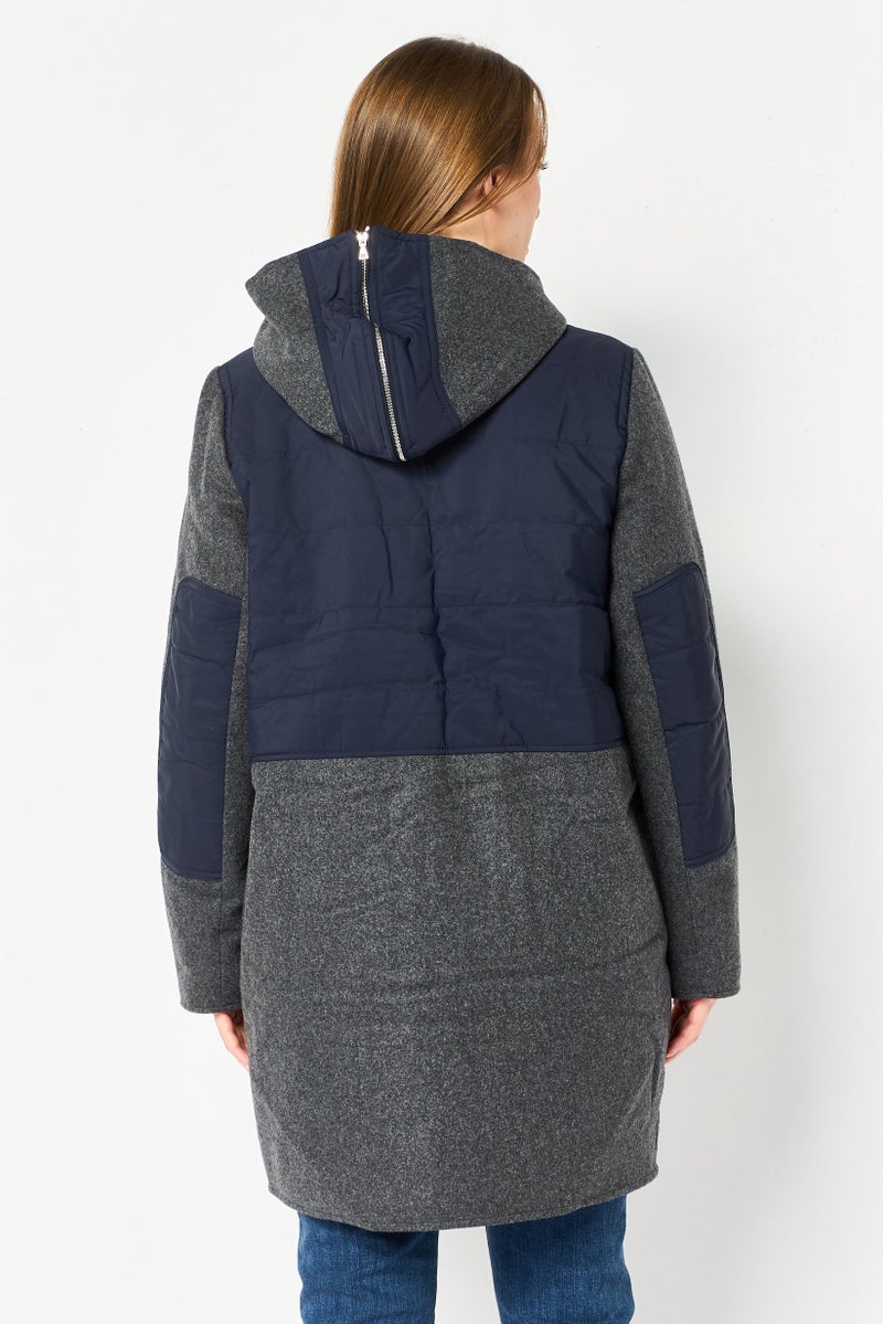 LACOSTE Women Textured Long Sleeve Hooded Jacket, Heather Grey - Image 2