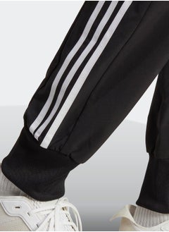 AeroReady Essentials Tapered Cuff Woven 3-Stripes Jogger - pzsku/Z0E838299972D7BCDA15BZ/45/_/1720784588/409cdd5b-ea4a-4997-b560-c4b55fd54f5c