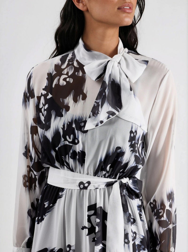 Jennyfer Floral Maxi Dress with Button Closure and Tie Detail - Image 5