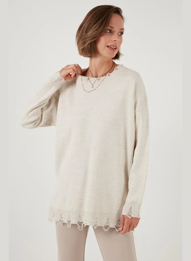 ليلا كنزة ليلى بياقة دائرية ممزقة للنساء