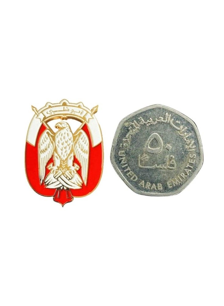 ماركة غير محددة دبوس/ملصق شعار صقر أبو ظبي - تصميم ذهبي وأحمر، الشعار الوطني لدولة الإمارات العربية المتحدة للهواتف المحمولة والكمبيوتر المحمول وأجهزة Ipad وحقائب الظهر والسترات وجدران التجميع والأبواب والسيارات والشاحنات والدراجات النارية وأجهزة الكمبيوتر المحمولة  - Image 2