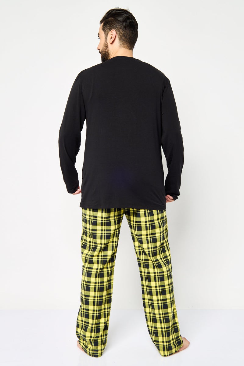 MOSCHINO Men 2 Pcs Embroidered Logo Long Sleeves Top And Plaid Pajama Set, Multicolor - Image 3