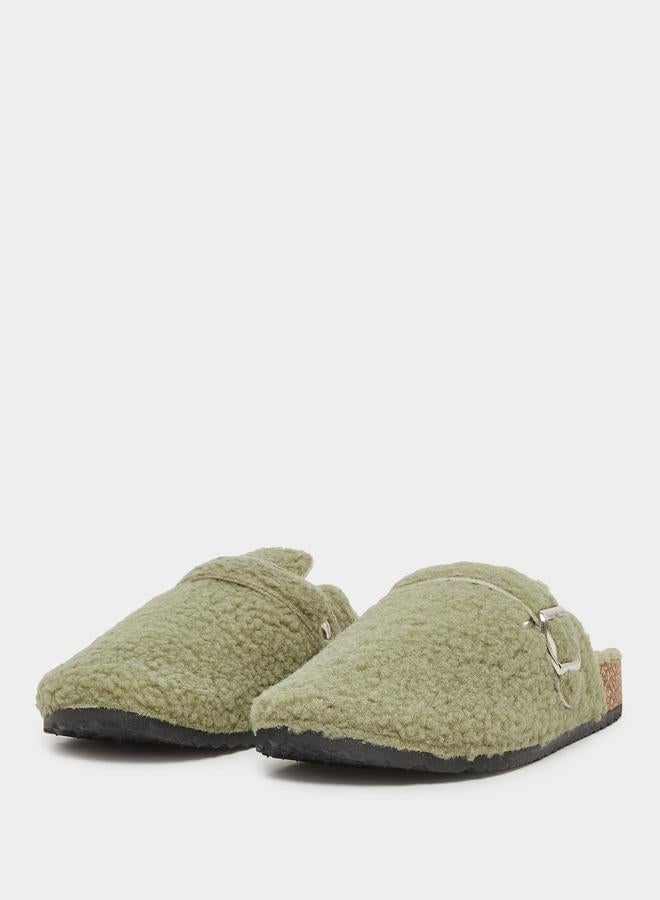 Styli Fluffy Textured Buckle Detail Slippers - Image 2