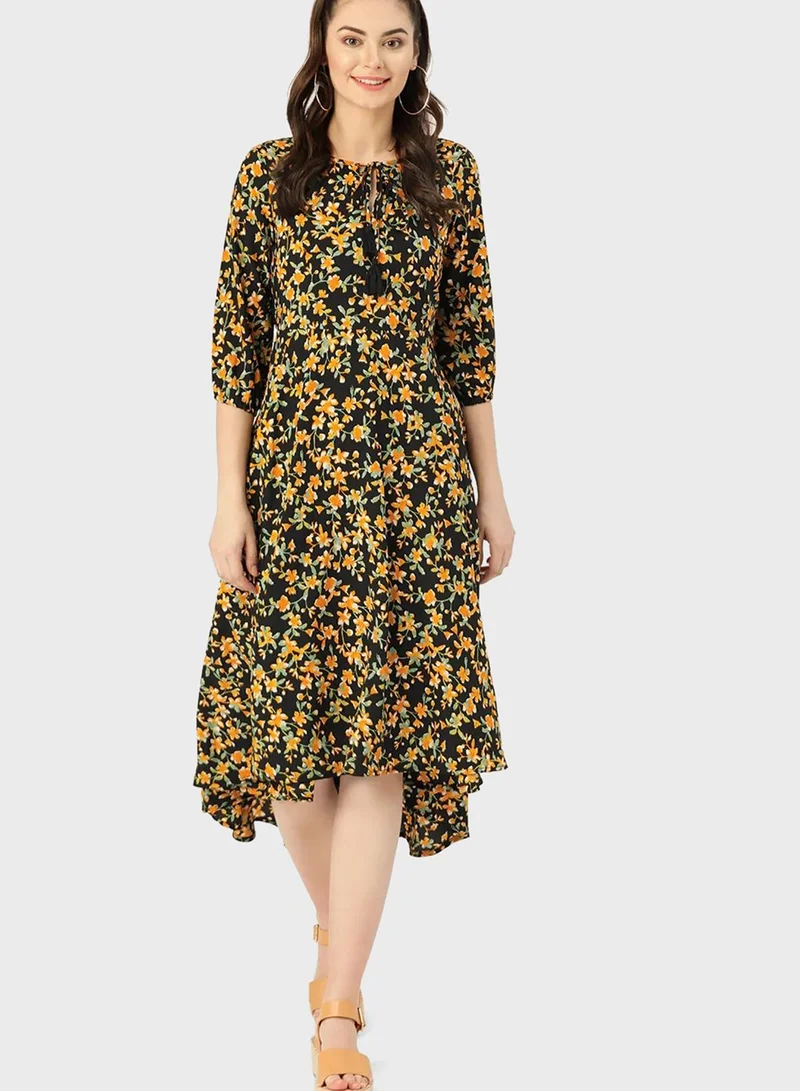 دريس بيري Tie Neck Printed Dress