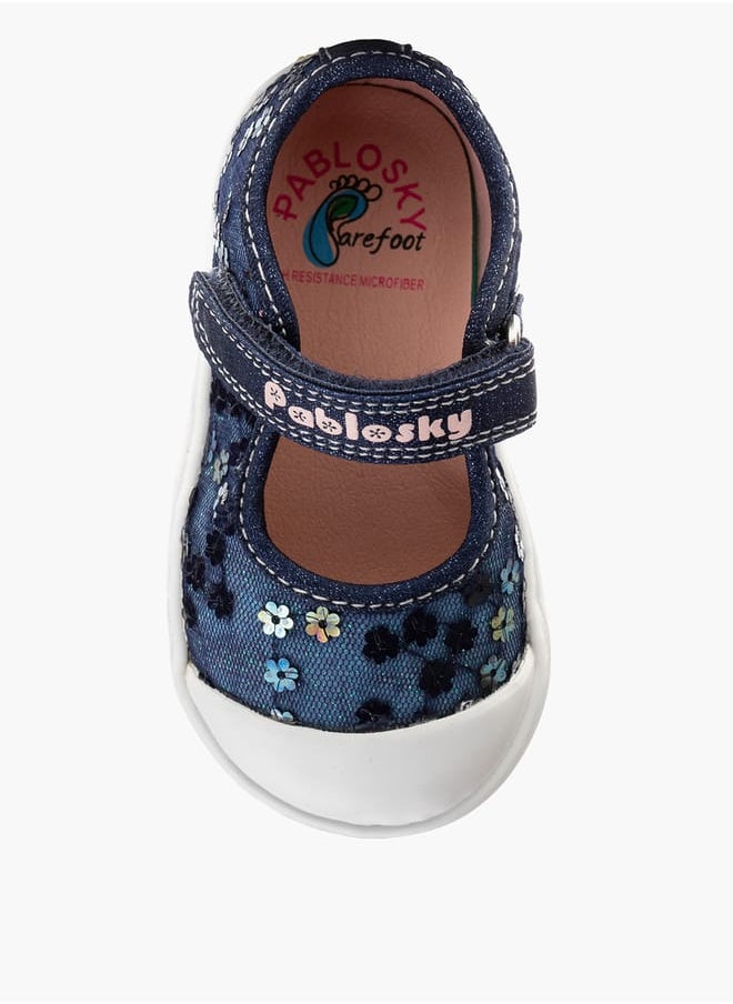 Girls' Floral Embellished Shoes with Hook and Loop Closure - pzsku/Z0E8E28C97EE4BC926BC9Z/45/_/1739286006/a20722b9-6464-4383-b5f7-372f1170965a