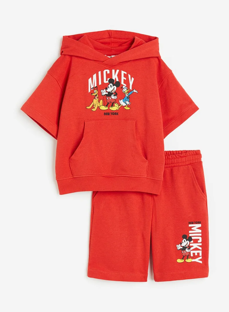 H&M Kids 2 Piece Graphic Hoodie And Short Set