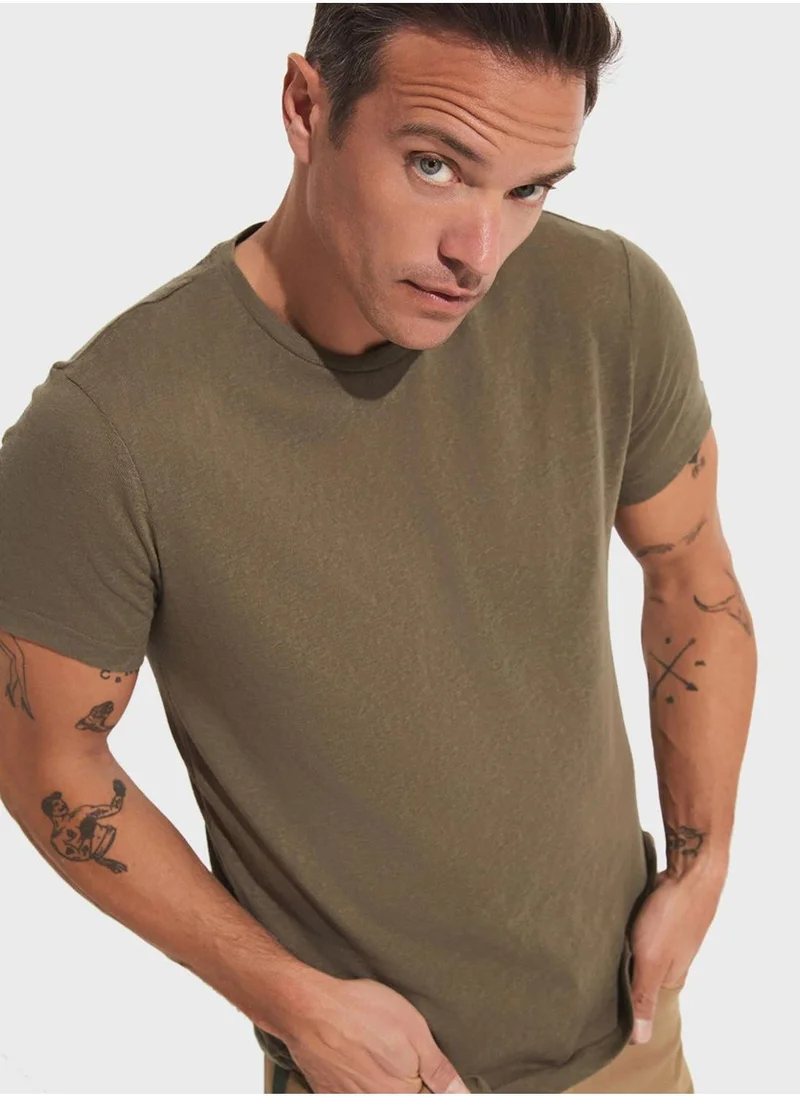 جون Textured Crew Neck T-Shirt
