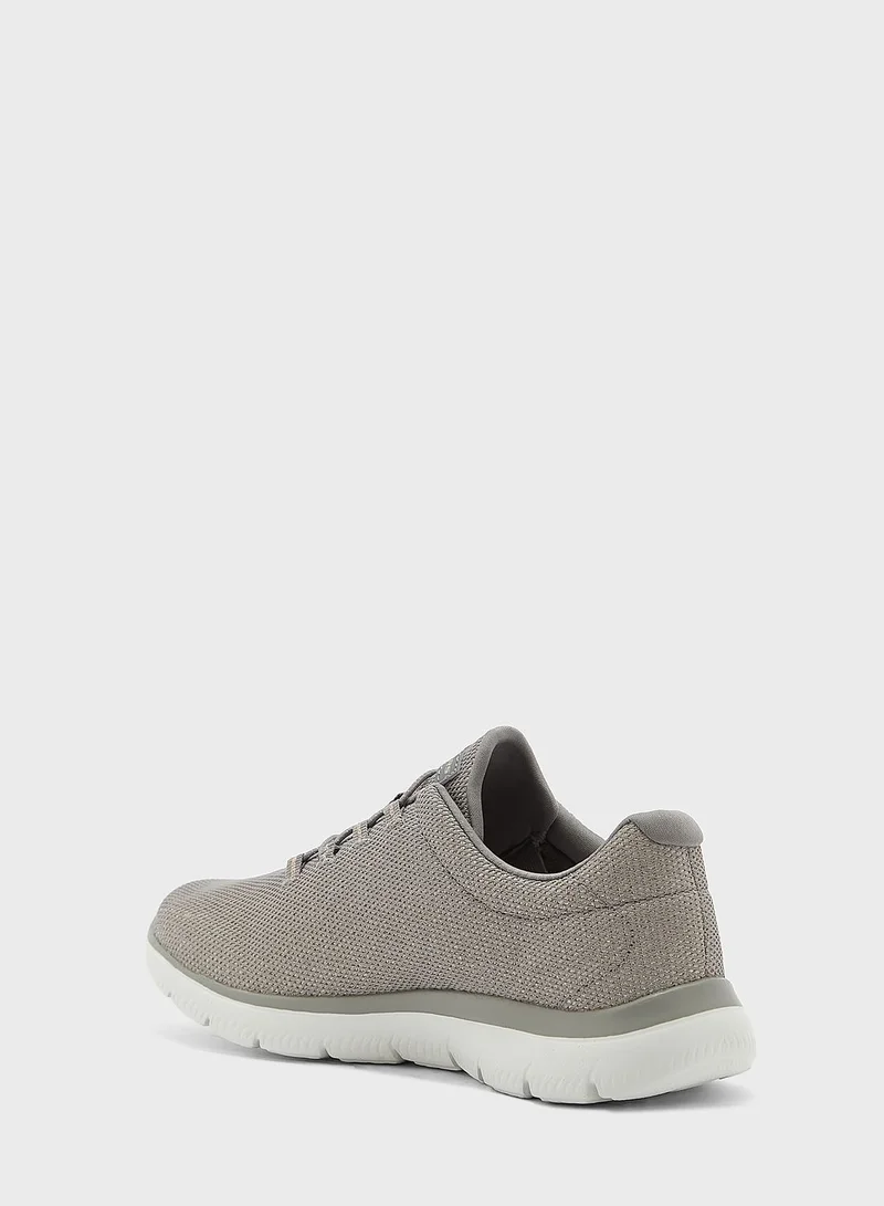 SKECHERS Summits - Classic Touch
