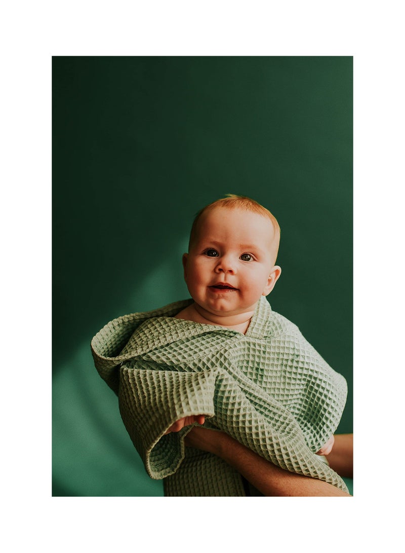 Y&D Hooded Beach Towel for Girl & Boy, Weaved Waffle Texture, Absorbent Lightweight Quick-Dry Poncho Changing Towel, Kids Cover-Up, Bath and with Hood, Green - Image 3