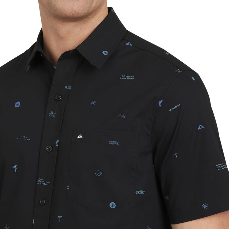 QUIKSILVER قميص كويك سيلفر للرجال بقصة عادية من القطن الناعم الفاخر بأكمام قصيرة مزود بأزرار، أسود، كبير - Image 2