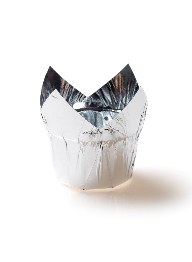 Restaurantware 4 Ounce 200 Tulip Shaped Grease Resistant, Oven Safe, Metallic Silver Paper For Parties and Weddings - Image 1