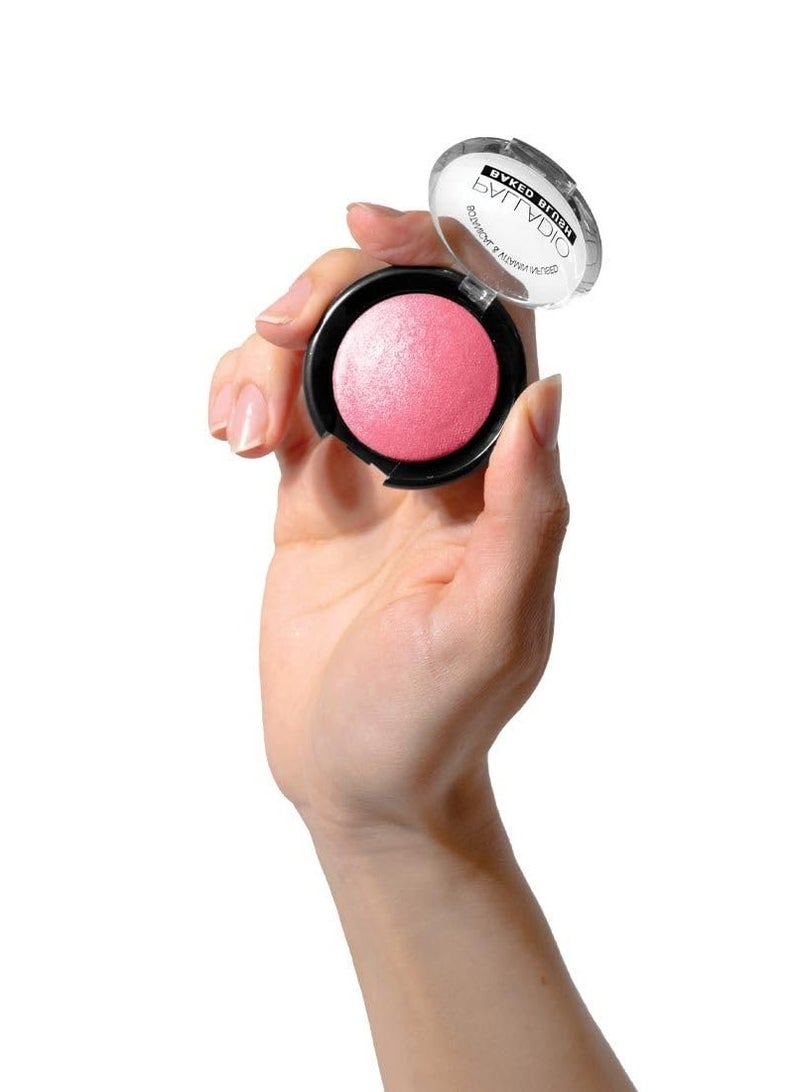 بالاديو أحمر خدود مخبوز، بلشن، تركيبة لامعة عالية الصبغة، سهلة الدمج وقابلة للتكثيف، يمكن تطبيقها جافة لإشراقة طبيعية أو رطبة لمظهر متألق، تدوم طوال اليوم - Image 3