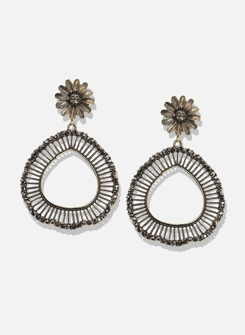SOHI Daisy Teardrop Swirl Artificial Drop Earring Jewellery