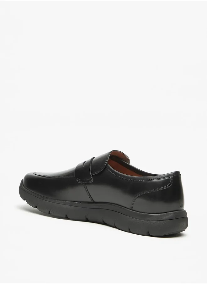 لو كونفورت Men's Solid Slip-On Loafers
