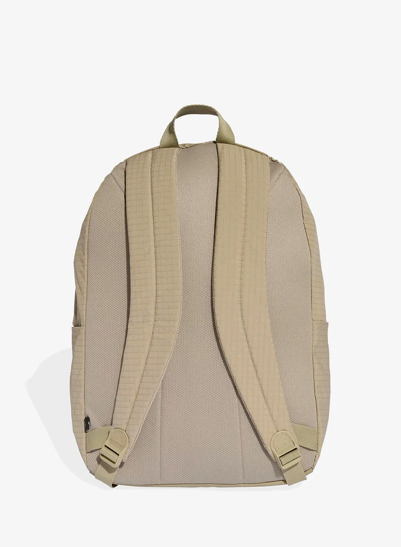 adidas حقيبة ظهر أساسية للعودة إلى الجامعة