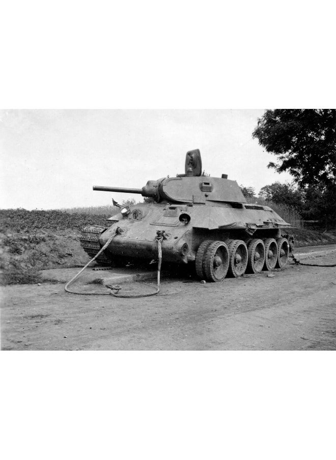 null - Red Machines 3: T-34 Development & First Combat - Image 1